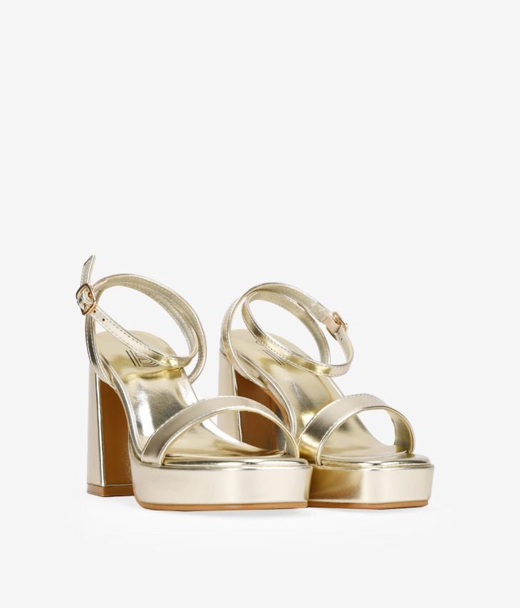 Gold sandals with heel