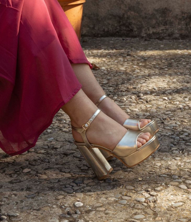 Golden sandals with wide heel