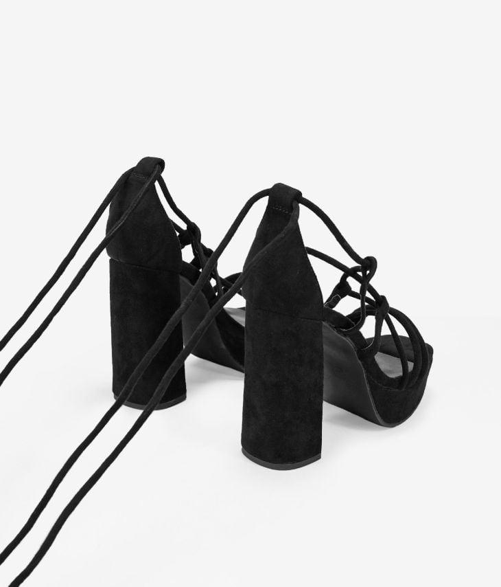 Sandalias de tacón negras con plataforma y cordones