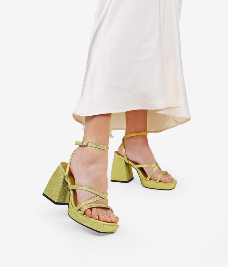 Sandali in raso verde lime con strass