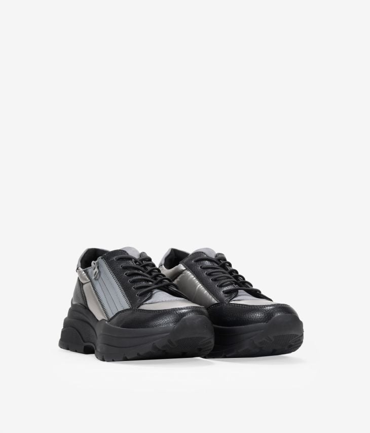 Black sneakers with zipper and elastic laces