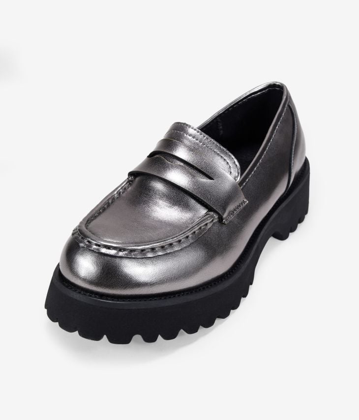 Lead loafers with platform