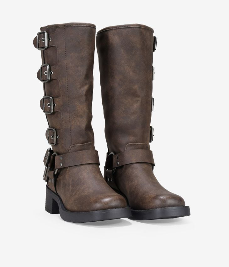 High brown boots with buckles