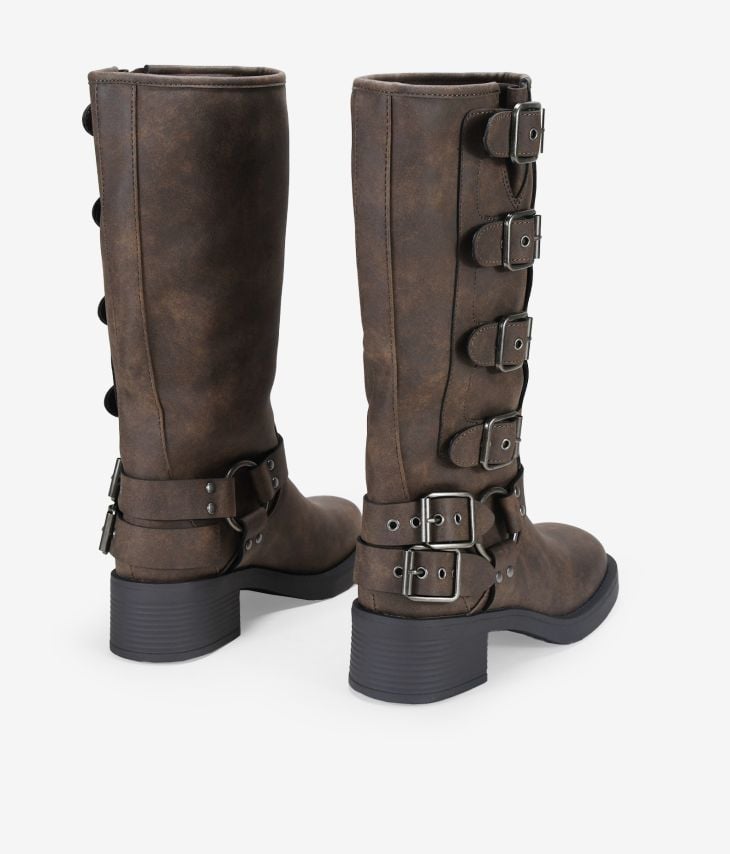High brown boots with buckles