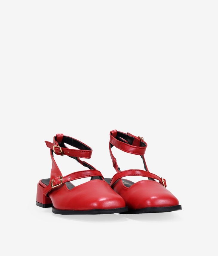 Zapatos Mary Jane destalonados rojos con tacón