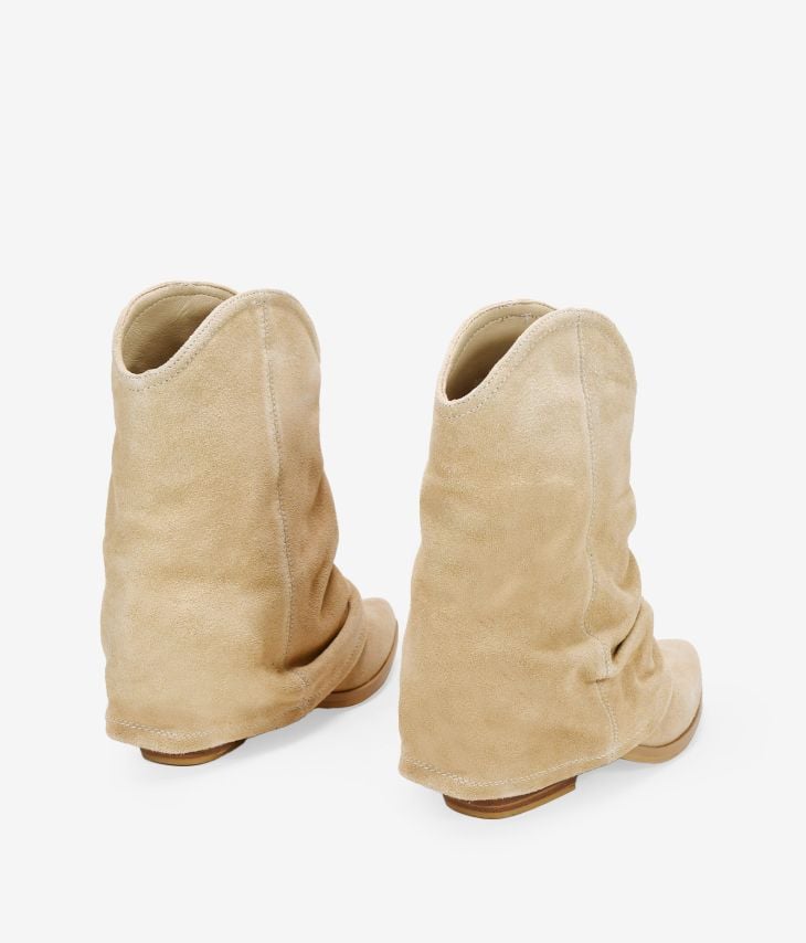 Cowboy ankle boots in sand leather with gaiter