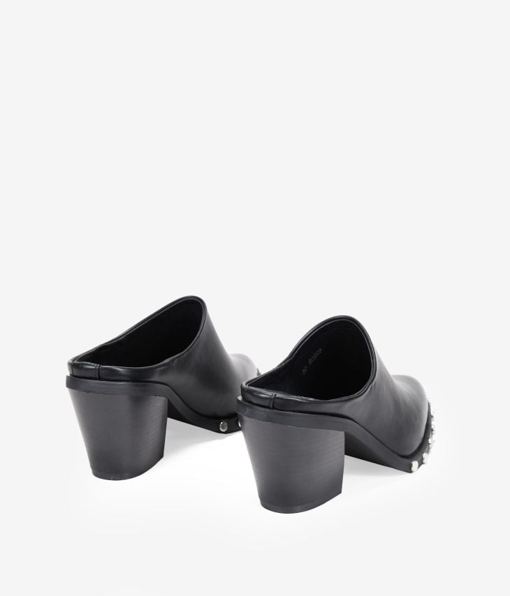 Black clogs with country heel