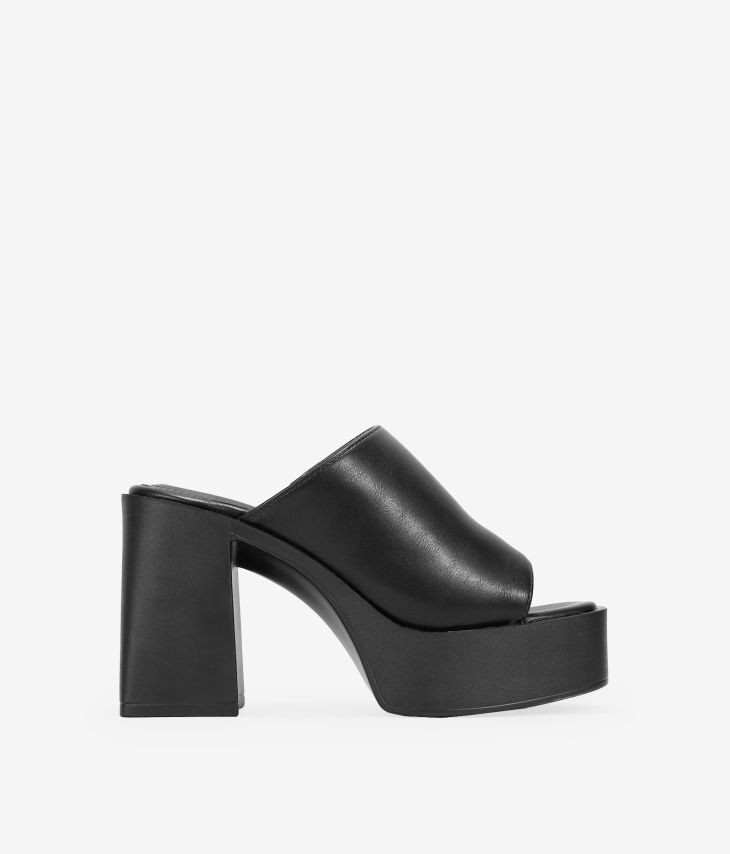 Black mule sandals with wide heels