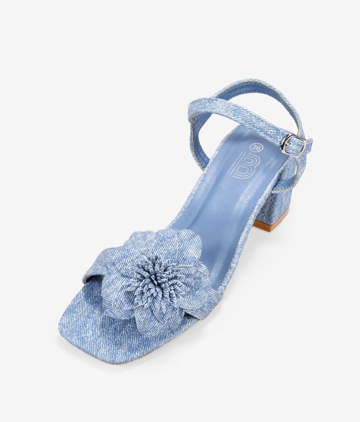 Sandálias texanas de salto alto com flor