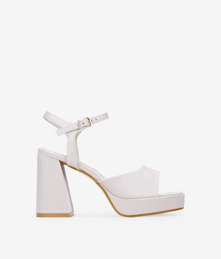 Beige heeled sandals with bracelet and buckle