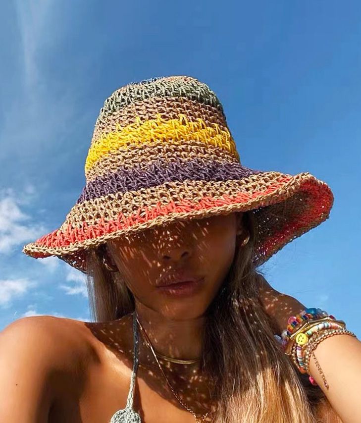 Multicolored raffia hat