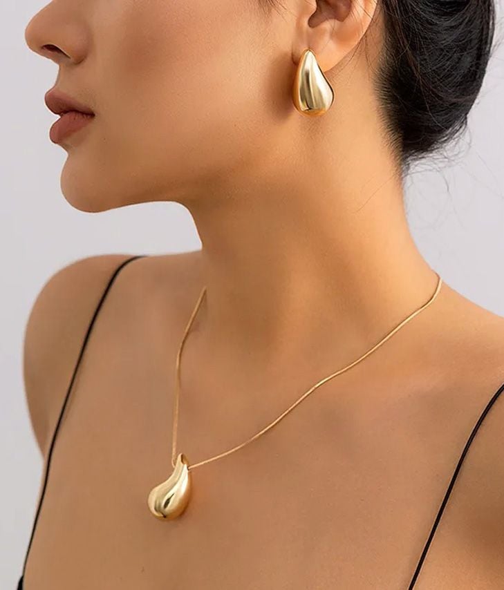 Gold Metallic Drop Necklace