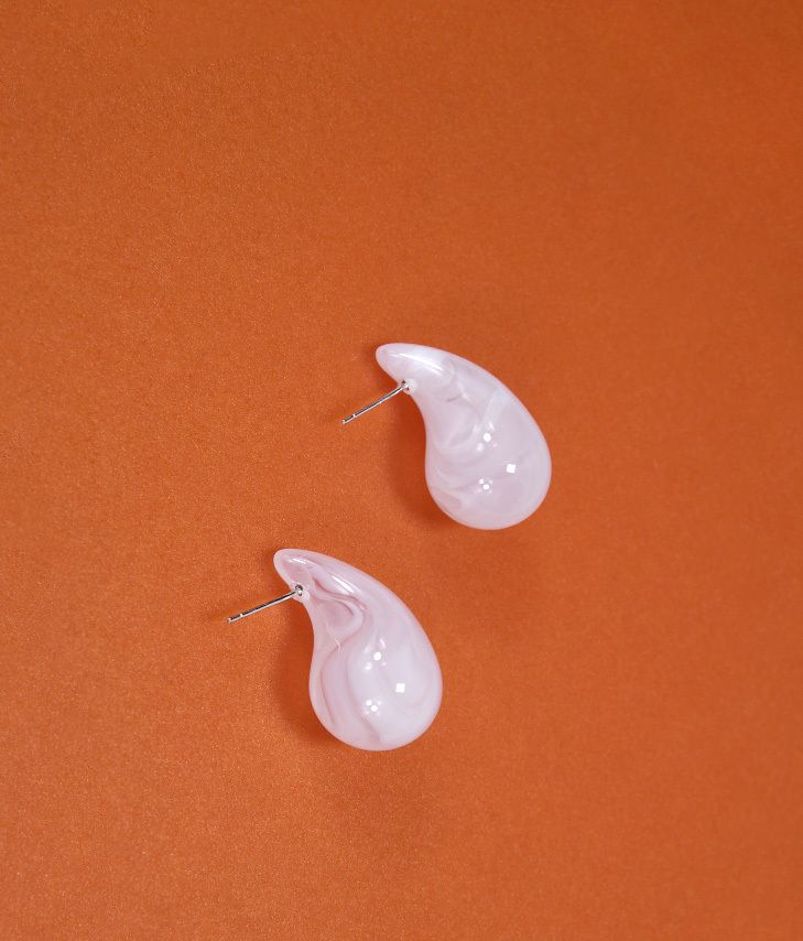 White resin drop earrings