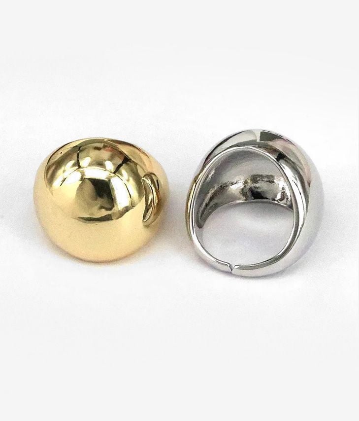 Minimalist gold metal ring