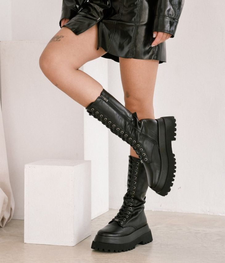 Black high boots with laces
